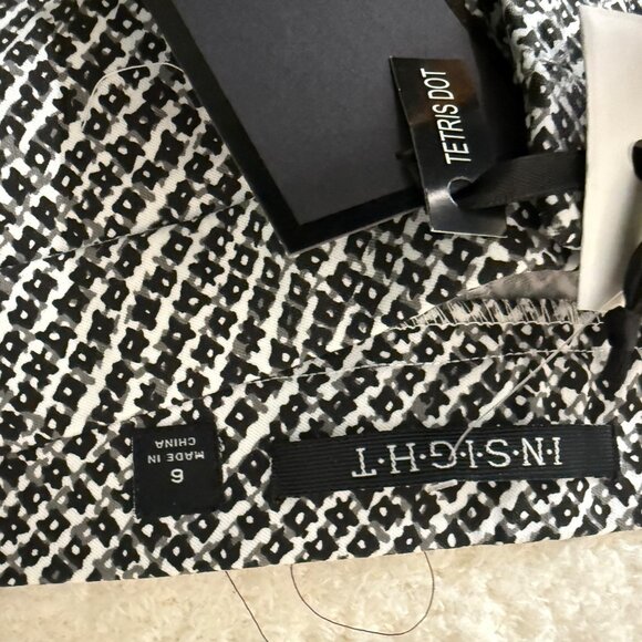 Insight Womens Blouse Tetris Dot Print Long Sleeve Size 6 Black & White - Picture 5 of 11